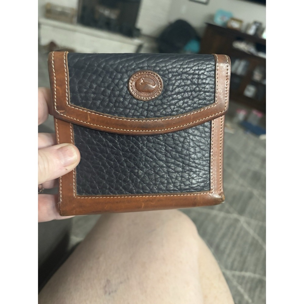 Vtg Dooney & Bourke All Weather Leather Wallet Navy British Tan Made in USA 90s